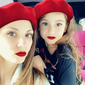 Hi I’m Runya! Mama of 2 girls... Living the dream!